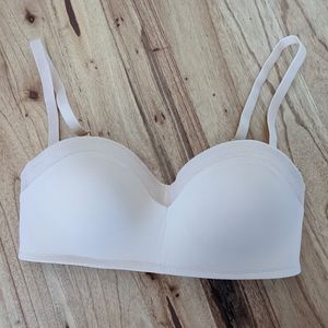 Lively Wireless Bra 32B